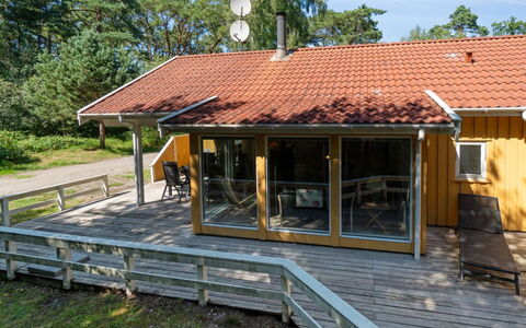 Freija - 800M from the Sea: Bois, Toit, Architecture, Domicile, Maison, Chalet, Siding, Dur, Pente, Biens