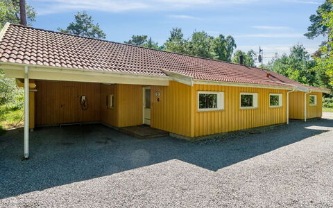 Freija - 800M from the Sea: Bois, Toit, Architecture, Domicile, Maison, Chalet, Siding, Dur, Pente, Biens
