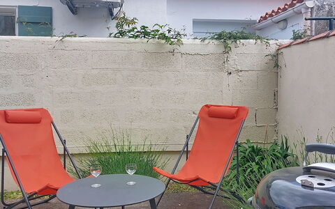 La Picotelle: Meubles, Mobilier De Jardin, Chaise, Chaise Pliante, Jardin, Ombre, Arrière-Cour, Cour, Plastique, Pot De Fleur