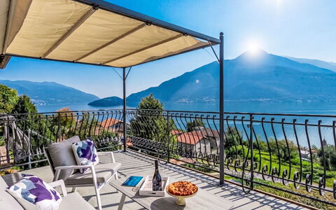 Home2Sunrise: Meubles, Mobilier De Jardin, Chaise, Ombre, Chaîne De Montagnes, Tableau De Plein Air, Recours, Porche, Eco Hôtel, Balcon