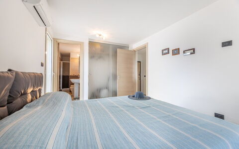 Loft San Giovanni in Gallipoli: Lit, Design Intérieur, Meubles, Chambre, Sol, Sol, Mur, Pièce, Drap De Lit, Bois