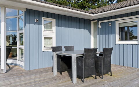 Ilsi - 275M from the Sea: Domicile, Chalet, Porche, Siding, Ferme, Structure En Plein Air