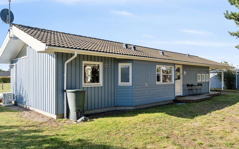 Ilsi - 275M from the Sea: Domicile, Chalet, Porche, Siding, Ferme, Structure En Plein Air