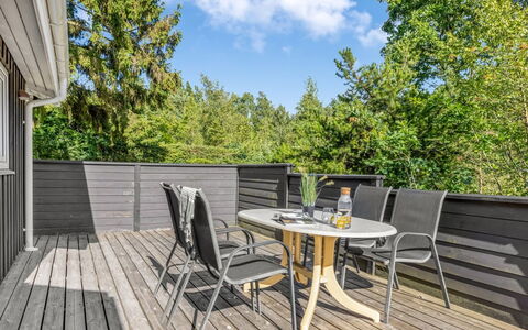 Brunetta - 350M from the Sea: Bois, Domicile, Porche, Plate-Forme, Dur, Toit, Tache De Bois, Parquet, Eco Hôtel