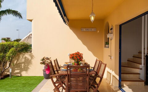 Meloneras Bahía Hh55: Propriété, Plante, Bâtiment, Bois, Ombre, Chaise, Sol, Immobilier, Arbre, Fleur