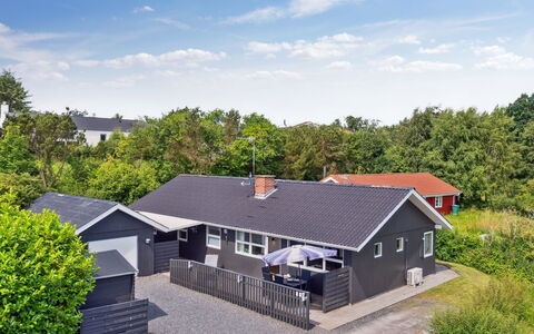Danja - 1.7Km from the Sea: Herbe, Prairie, Lot Terre, Chalet, Zone Rurale, Prairie, Batiments Jardin, Jardin, Cabanon