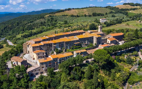 Canneto 100: Nuage, Ciel, Propriété, Bâtiment, Arbre, Paysage Naturel, Design Urbain, Zone Résidentielle, Paysage, Immobilier