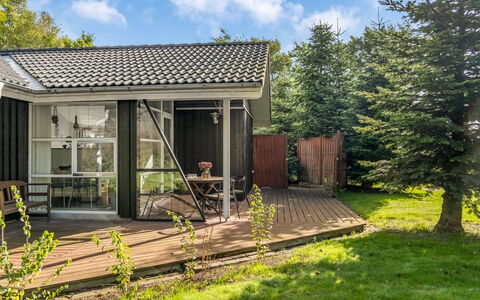 Neli - 850M to the Fjord: Piscine, Mobilier De Jardin, Meubles, Recours, Dalle, Eco Hôtel, Ombre, Chaise, Loisir, Biens
