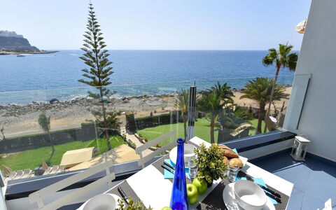 Apartment Playa del Cura 4: Ciel, L'Eau, Plante, Bâtiment, Propriété, Station Balnéaire, Bleu Azur, Bleu, Table, Mobilier De Jardin