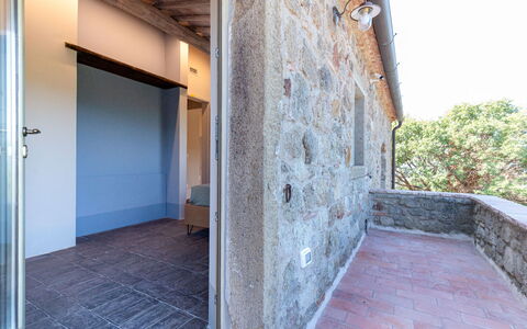 Oasi di Benessere Bio: Bâtiment, Bois, Sol, Sol, Brique, Façade, Composite, Arbre, Brickwork, Plante