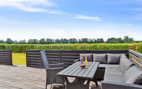 Simon - 1Km from the Sea: Maison, Domicile, Zone Résidentielle, Chalet, Siding, Biens, Allée, Cour