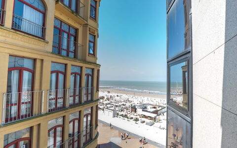Aqua Vista with Parking and Seaview: Plante, Ciel, L'Eau, Propriété, Bleu Azur, Paysage Naturel, Arbre, Végétation, Arecales, Plan D'Eau