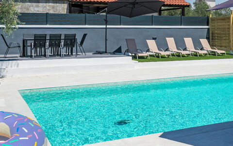 Sonja: Piscine, Mobilier De Jardin, Recours, Composite, Loisir, Ombre, Balancelle, Eco Hôtel, Thermes, Hôtel