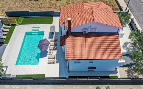 Sonja: Piscine, Architecture, Zone Résidentielle, Domicile, Composite, Recours, Loisir, Biens, Ombre, Villa