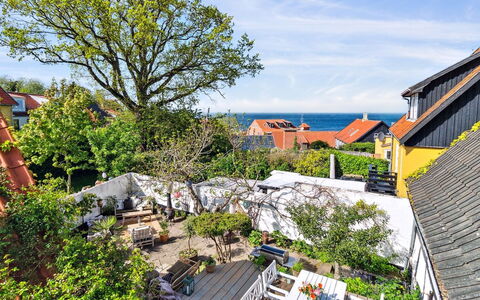 Frederikke - 300M from the Sea: Bois, Toit, Architecture, Domicile, Maison, Chalet, Siding, Dur, Pente, Biens