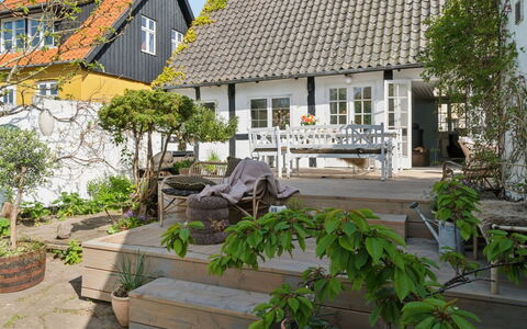 Frederikke - 300M from the Sea: Bois, Toit, Architecture, Domicile, Maison, Chalet, Siding, Dur, Pente, Biens