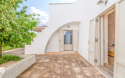 Villa Monamu