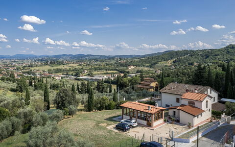 Villacolle 1, Poggio a Caiano, Hot Tub, Wifi, Ac: Ciel, Nuage, Jour, Écorégion, Roue, Montagne, Arbre, Lot Terre, Paysage Naturel, Bâtiment
