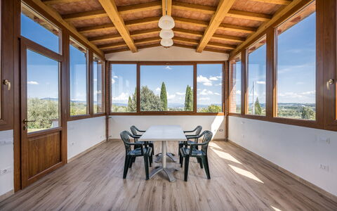 Villacolle 1, Poggio a Caiano, Hot Tub, Wifi, Ac: Ciel, Propriété, Meubles, Bâtiment, Fenêtre, Table, Bois, Ombre, Design Intérieur, Architecture