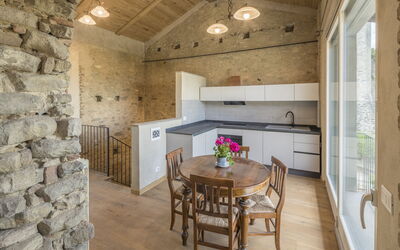 Ca' Renato Fenera (1Mo Piano): Mur, Sol, Bois, Plafond, Design Intérieur, Sol, Meubles, Pièce, Chaise, Cuisine