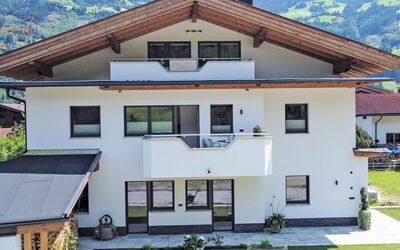 Aschau im Zillertal 910: Plante, Bâtiment, Propriété, Fenêtre, Ciel, Montagne, Vert, Maison, Lot Terre, Chalet