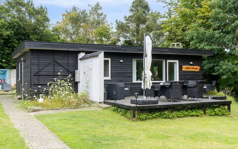 Mark - 1.2Km from the Sea: Maison, Domicile, Zone Résidentielle, Chalet, Siding, Biens, Allée, Cour