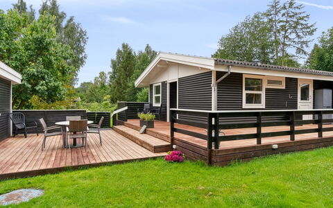 Franke - 2.1Km to the Fjord: Maison, Domicile, Zone Résidentielle, Chalet, Siding, Biens, Allée, Cour