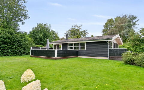Franke - 2.1Km to the Fjord: Maison, Domicile, Zone Résidentielle, Chalet, Siding, Biens, Allée, Cour