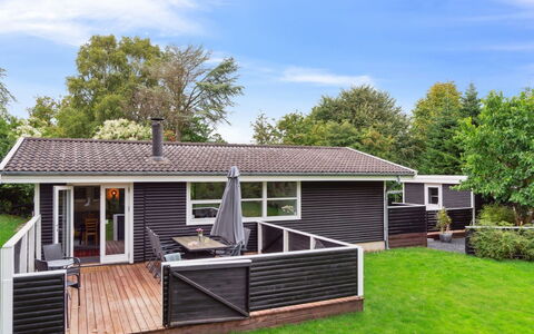 Franke - 2.1Km to the Fjord: Bois, Toit, Domicile, Maison, Architecture, Siding, Lot Terre, Chalet, Cabanon, Batiments Jardin