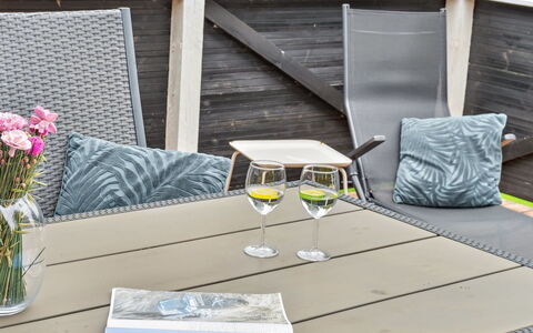 Franke - 2.1Km to the Fjord: Bois, Toit, Domicile, Maison, Architecture, Siding, Lot Terre, Chalet, Cabanon, Batiments Jardin