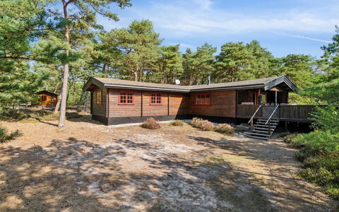 Sonya - 350M from the Sea: Bois, Maison, Chalet, Lot Terre, Zone Rurale, Porte, Cabane En Rondins, Dur, Batiments Jardin, Planche