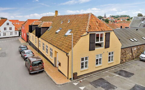 Vivina - 200M from the Sea: Bois, Toit, Architecture, Domicile, Maison, Chalet, Siding, Dur, Pente, Biens