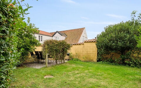 Vivina - 200M from the Sea: Bois, Toit, Architecture, Domicile, Maison, Chalet, Siding, Dur, Pente, Biens