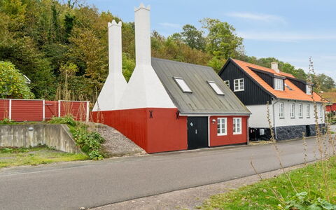 Malila - 15M from the Sea: Bois, Toit, Architecture, Domicile, Maison, Chalet, Siding, Dur, Pente, Biens