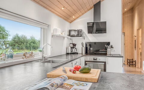 Imke - 1Km from the Sea: Bois, Sol, Design Intérieur, Cuisine, Plafond, Comptoir, Sol, Parquet, Meubles, Appareil De Cuisine