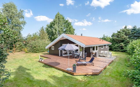 Arnsten - 900M from the Sea