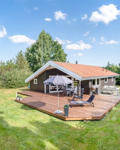 Arnsten - 900M from the Sea