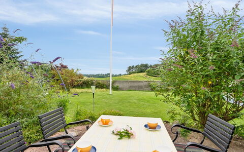 Keyla - 2.3Km from the Sea: Toit, Maison, Domicile, Chalet, Siding, Biens, Allée, Batiments Jardin, Cour, Cabanon