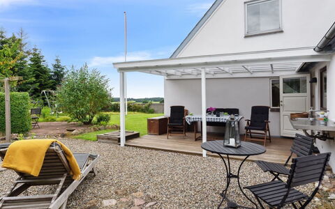 Keyla - 2.3Km from the Sea: Toit, Maison, Domicile, Chalet, Siding, Biens, Allée, Batiments Jardin, Cour, Cabanon