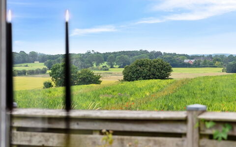 Keyla - 2.3Km from the Sea: Toit, Maison, Domicile, Chalet, Siding, Biens, Allée, Batiments Jardin, Cour, Cabanon