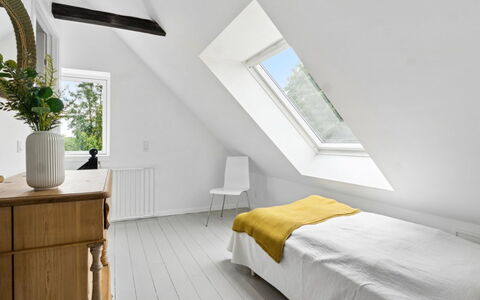 Keyla - 2.3Km from the Sea: Toit, Maison, Domicile, Chalet, Siding, Biens, Allée, Batiments Jardin, Cour, Cabanon