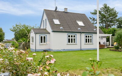 Keyla - 2.3Km from the Sea