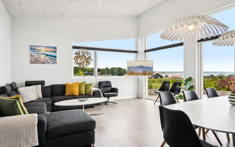 Alka - 500M from the Sea: Design Intérieur, Meubles, Sol, Sol, Plafond, Bois, Parquet, Canapé, Salon, Luminaire