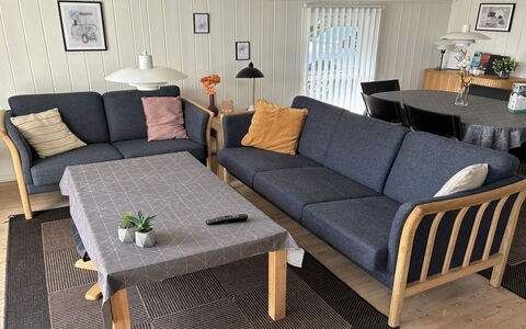 Enida - 350M to the Fjord: Bois, Meubles, Mobilier De Jardin, Dur, Chaise, Tache De Bois, Accoudoir, Parquet, Salon, Table Basse