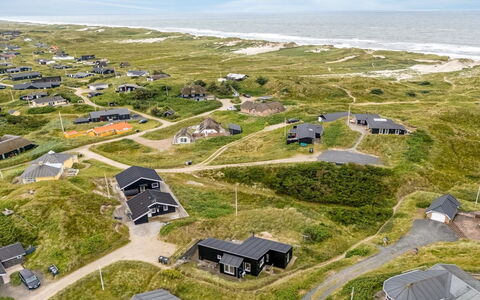 Paaske - from the Sea: Maison, Domicile, Toit, Chalet, Lot Terre, Biens, Ferme, Village, Ferme