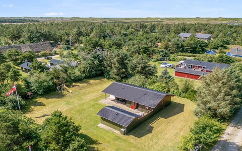 Geertje - 900M from the Sea: Zone Résidentielle, Arbuste, Maison, Domicile, Jardin, Biens, Ombre, Aménagement Paysager, Pelouse