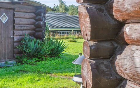 Barni - 7Km from the Sea: Maison, Toit, Domicile, Chalet, Cabanon, Batiments Jardin, Siding, Cour, Cabane En Rondins, Cabane