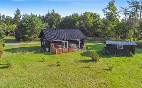Barni - 7Km from the Sea: Maison, Toit, Domicile, Chalet, Cabanon, Batiments Jardin, Siding, Cour, Cabane En Rondins, Cabane