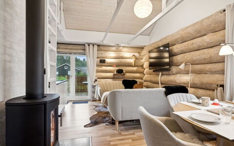 Barni - 7Km from the Sea: Meubles, Canapé, Design Intérieur, Sol, Salon, Sol, Throw Pillow, Pièce, Oreiller