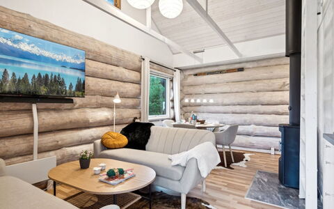 Barni - 7Km from the Sea: Maison, Toit, Domicile, Chalet, Cabanon, Batiments Jardin, Siding, Cour, Cabane En Rondins, Cabane